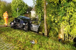 Drie voertuigen in botsing in Schellinkhout