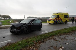Botsing op beruchte weg Veenakkers in Wervershoof