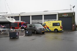 Overleden persoon aangetroffen in haven Andijk, politie gaat uit van ongeval