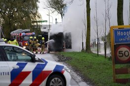 Bestelbus in brand op Houterweg in Hoogkarspel