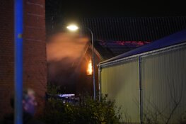 Uitslaande brand in loods Medemblik