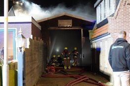 Uitslaande brand in loods Medemblik