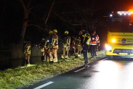 Melding van auto te water langs Westfrisiaweg in Bovenkarspel
