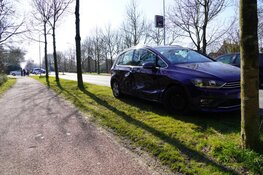 Botsing met veel schade in Bovenkarspel