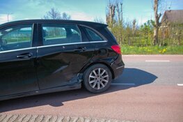 Veel schade bij botsing in Andijk