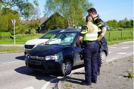 Fietser gewond na aanrijding met auto in Venhuizen