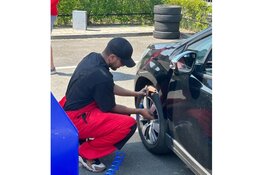 Gratis autobandencheck en besparingstips bij Carwash Hoorn op 17 en 18 mei