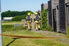 Mogelijk drugsafval aangetroffen in schuurtje achter woning in Enkhuizen
