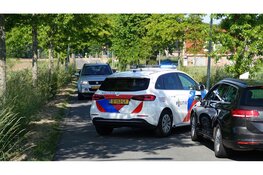 Jongen lichtgewond na botsing met auto in Berkhout, weg afgesloten