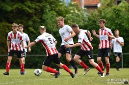 DWB blijft streekgenoten VVS '46 en Grasshoppers voor en plaatst zich voor nacompetitie