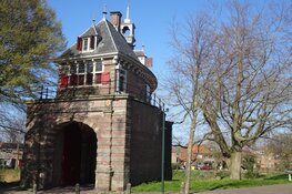 Derde historische stadswandeling van Oud Hoorn in 2025: Vesting Hoorn, Wallen en Torens.