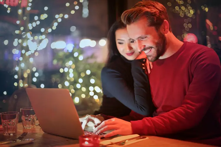 Westfriesland en zijn Nieuwe Entertainmenttrends: Van Dorpsfeest tot Digitaal Avontuur