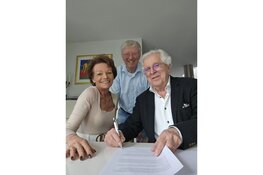 Han van der Meer tekent bij Uitgeverij Doornwater voor tweede boek: Eén grote ver van mijn bed show