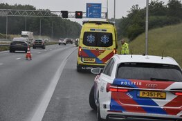 Automobilist belandt in de berm langs A7 t.h.v. Berkhout