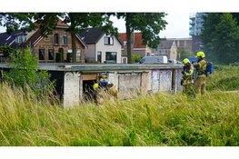 Brand in oude woonboot Medemblik