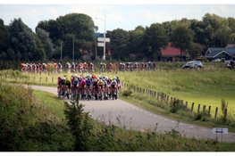 Wiebes klasse apart in Simac Ladies Tour: vierde ritzege op rij