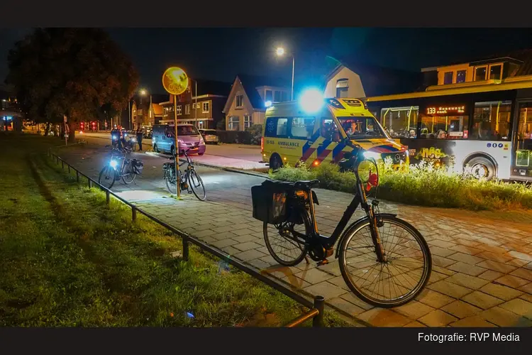Vrouw gewond na botsing tussen fietsers in Hoorn