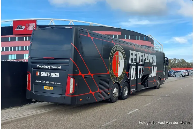 AZ en Feyenoord spelen gelijk in boeiende pot