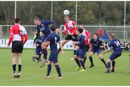 Alkmaarsche Boys klopt St. George met onvervalste zevenklapper, Reinhard mikt vijf keer raak