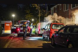 Politie blust beginnende autobrand in Hoorn