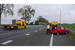 Veel schade na aanrijding op A7 bij Wognum