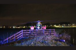 Man klimt in lantaarnpaal en raakt zwaargewond