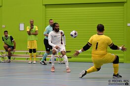 HV Hoorn pas na strafschoppen langs Lesley Boys