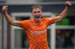 Dol zet de toon met wereldgoal bij derby VVS '46-DWB
