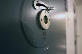 OM eist zes jaar gevangenisstraf en TBS met dwangverpleging tegen verdachte in grote zedenzaak Enkhuizen