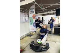 Technasiumleerlingen OSG West-Friesland laten basisschoolleerlingen techniek ontdekken op PET-event