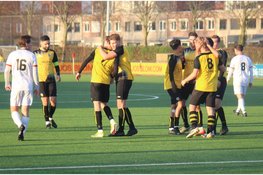 Zwaluwen '30 nipt onderuit bij Reiger Boys
