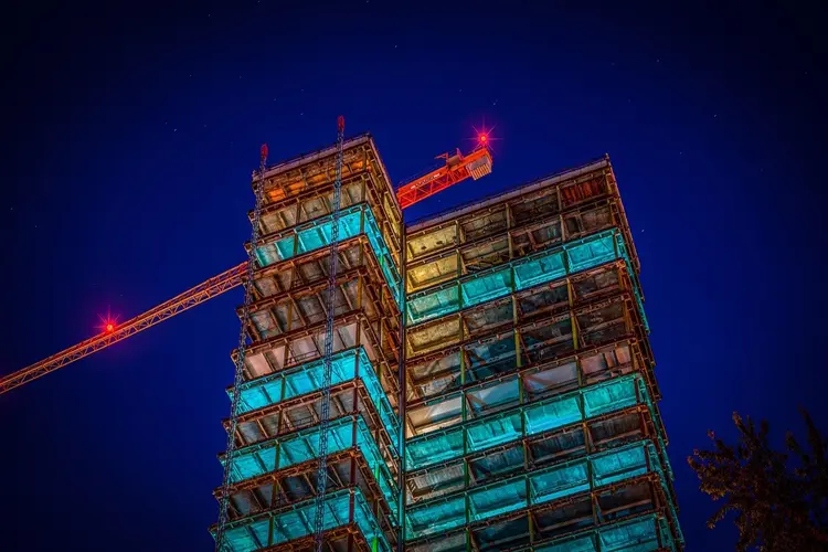 Laat uw ruimte spreken met glazen systeemwanden van Intermontage