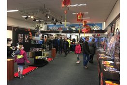 De vuurwerkverkoop bij Moped Brommer Shop — een familieverhaal sinds 1998