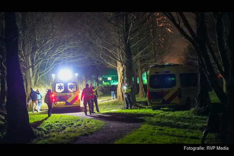 Zwaargewonde na vuurwerkongeval in parkje Oostwoud