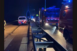 Hulpdiensten massaal ingezet voor melding persoon te water op dijk N307