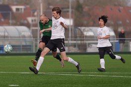 Grasshoppers de sterkste in derby tegen DWB