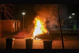 Auto door brand verwoest in Kersenboogerd