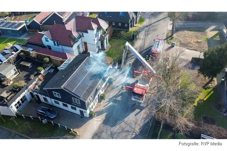 Forse rookontwikkeling bij woningbrand Avenhorn
