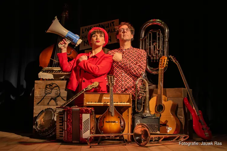 Dorfmann & Bos - nieuwe muzikale theatervoorstelling Barricade op zondag 15 februari in Het Pakhuis Hoorn