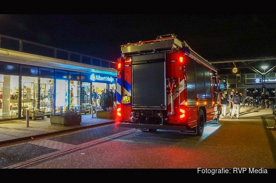 Winkel ontruimd na rook uit de vriezer van Albert Heijn Avenhorn