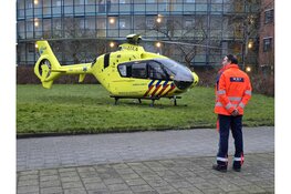 Man zwaargewond na val van trap op treinstation. Traumahelikopter geland