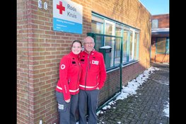 EHBO’ers Eline en Fred helpen