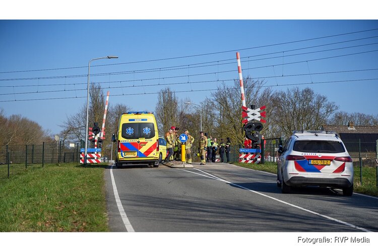 Geen treinverkeer na aanrijding op spoor bij Hoorn