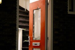 Flinke schade door explosie bij woning in Lutjebroek