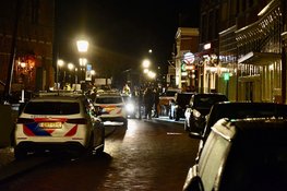 Politie moet ingrijpen na grote vechtpartij in Hoorn, één gewonde