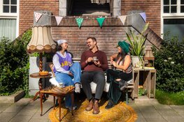 Grootste buurtbeweging van Nederland viert vijfde editie BuurtBankjesdag en roept buurtbewoners in Hoorn op om de vrolijkste huiskamer op straat te maken