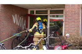 Brand onder trap van flat in Hoorn