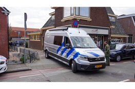 Straat afgesloten en EOD ingezet bij woning in Grootebroek