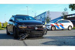 Flinke schade na ongeval op kruising in Hoorn