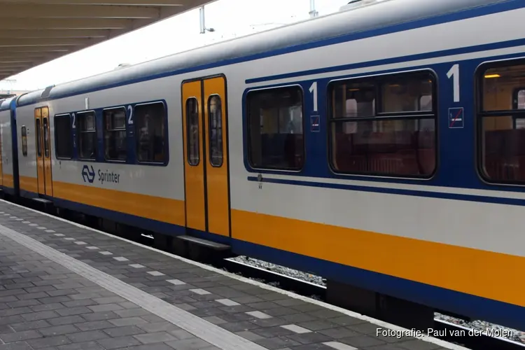 Man uit Zwaag met flinke slok op loopt 35 kilometer na missen laatste trein